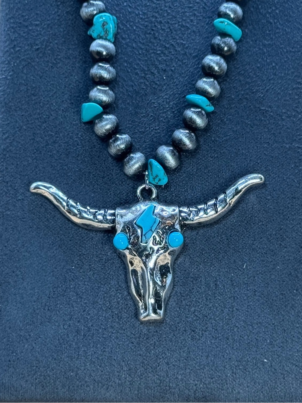 🌵 Turquoise Longhorn Pendant Necklace